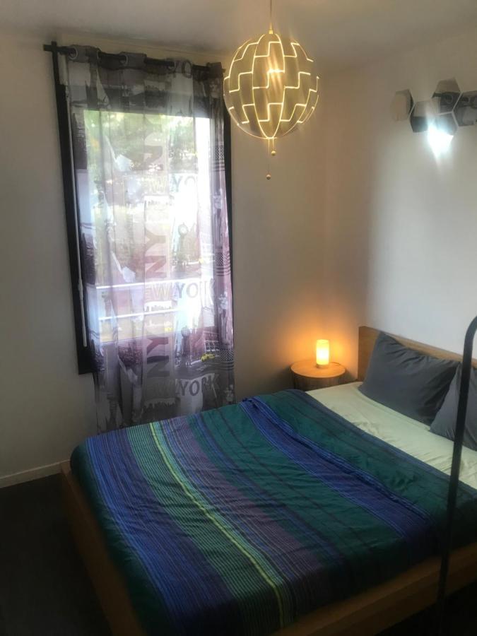 ביוסי-סיינט-ג'ורג' Chambre Cosy ☆☆☆☆-Disneyland Paris Val D'Europe מראה חיצוני תמונה